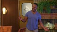 Damian handles a knife on The Young and the Resltess | Image: CBS
